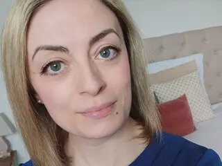 Camshow BiancaLuxe