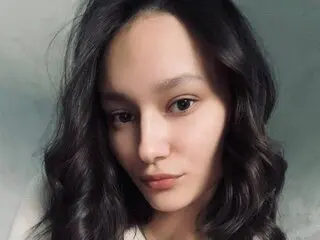 Adult ElianaAdelizzi
