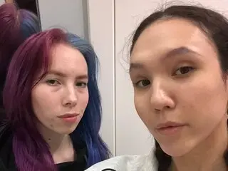Shows GillianAndGlenna